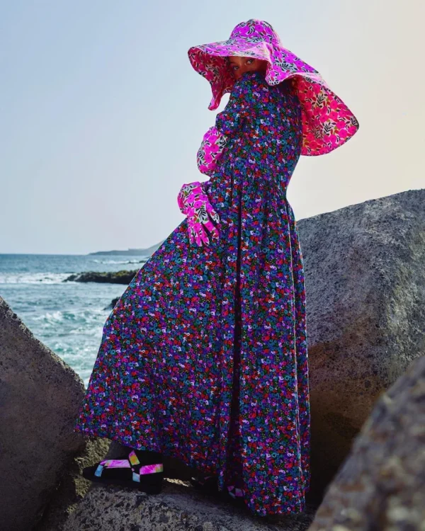 vestido flores lila rojo